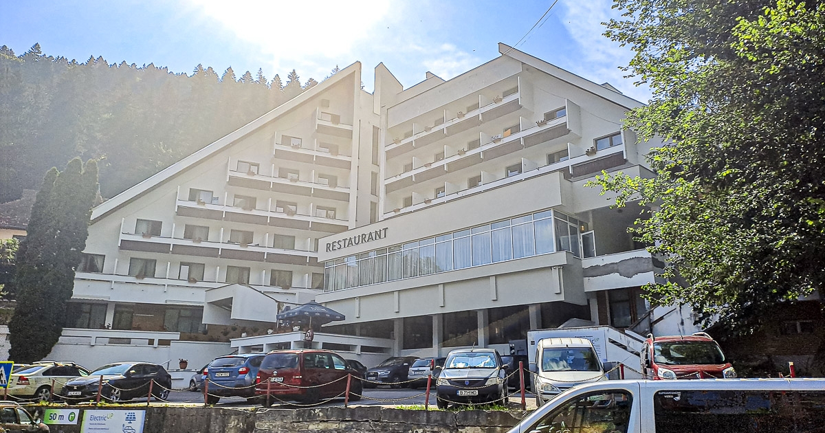 Ideiglenesen bezárták a Tusnád Hotel kétcsillagos szobáit